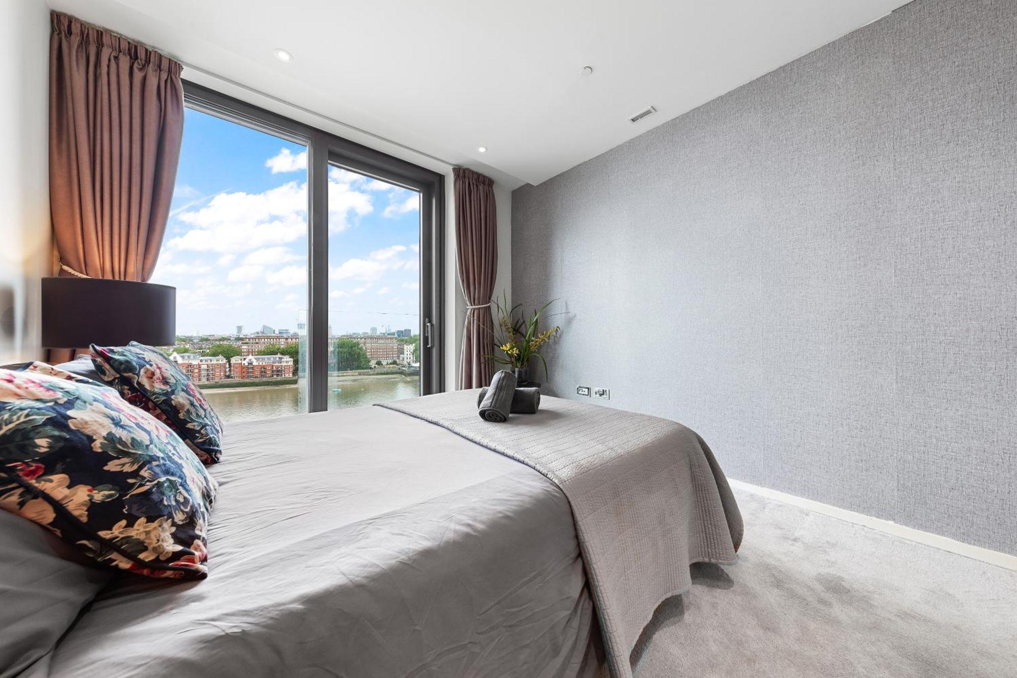 River Panorama Central London 2 Bedroom New Development Exterior photo